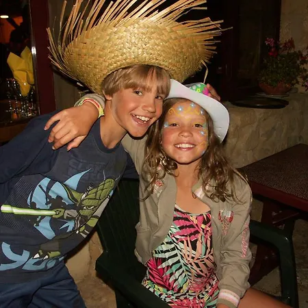 אתר קמפינג Le Ceou Saint-Cybranet