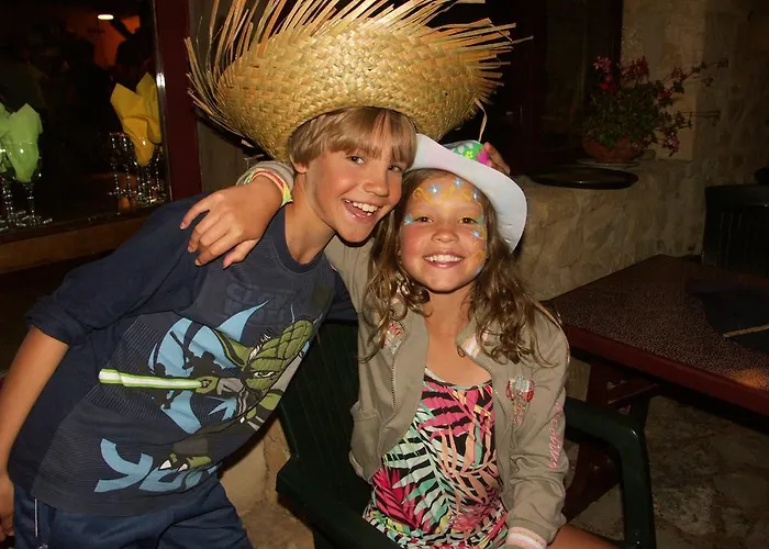 Parque de Campismo Le Ceou Saint-Cybranet